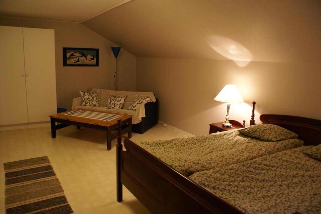 Albergue Mellangarden Vasterbykil Habitación foto