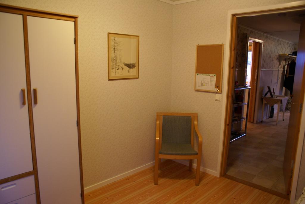 Albergue Mellangarden Vasterbykil Habitación foto