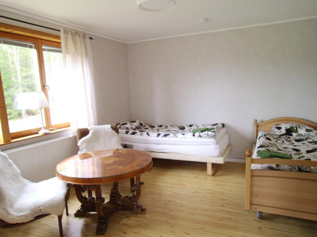 Albergue Mellangarden Vasterbykil Habitación foto